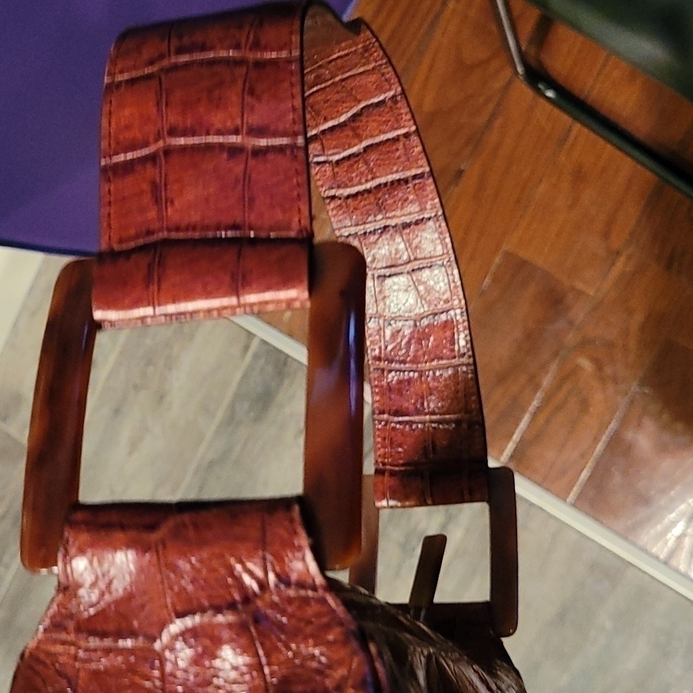ADRIENNE Vittadini Bag - Picture 7 of 14